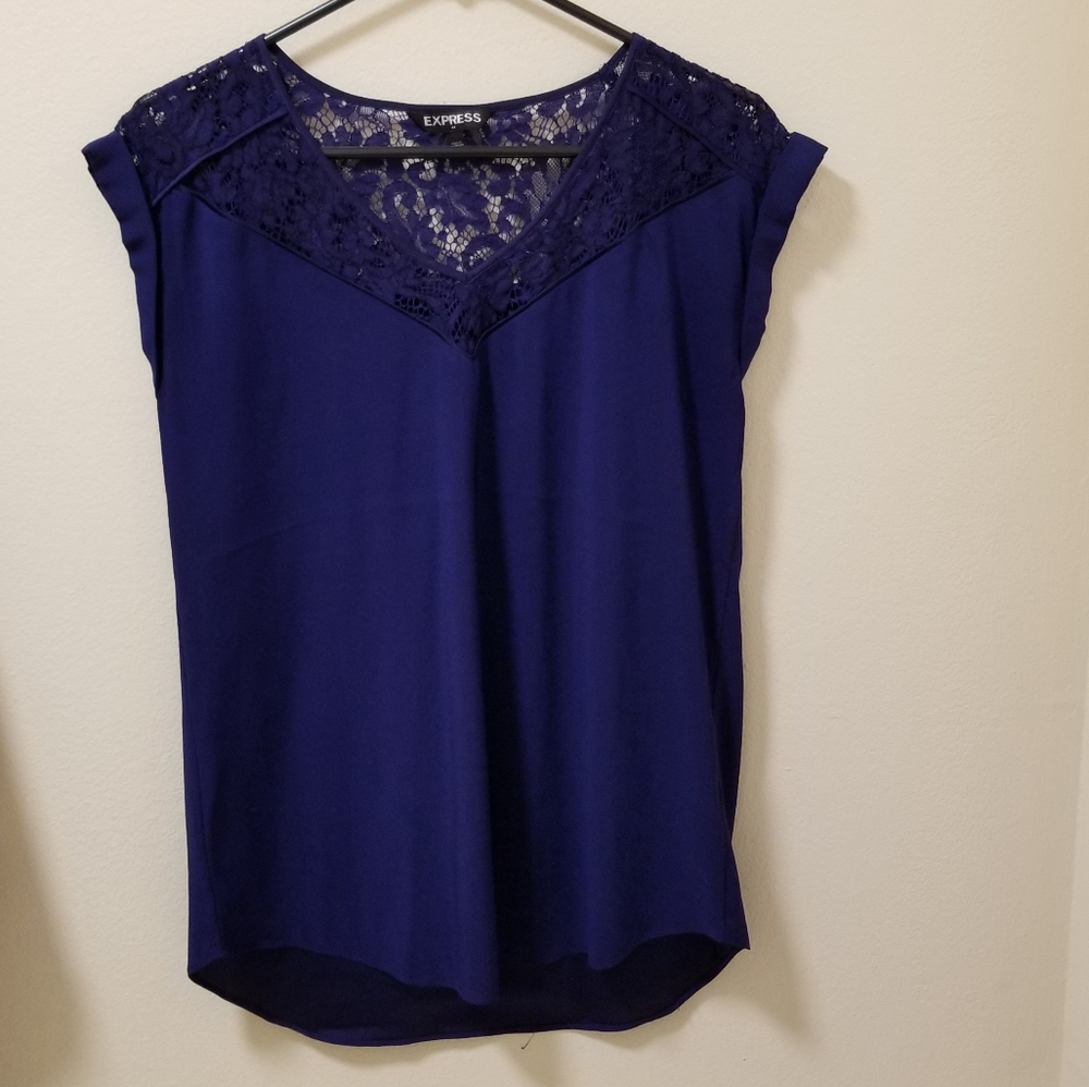 Express lace blouse - Picture 2 of 3